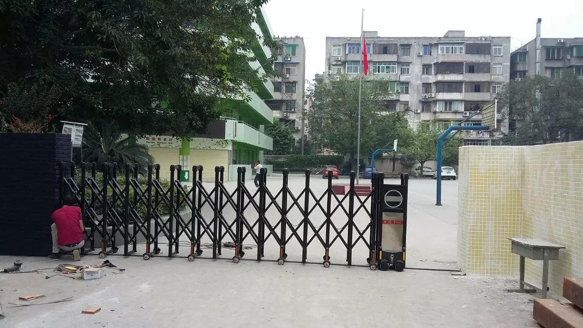 鄱阳县鄱阳县深圳市伸缩门